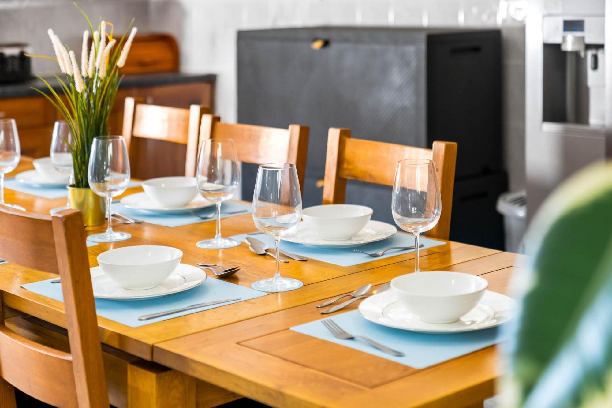 Holiday home Modern 18 Guest Large In Solihull - Near Nec, Jlr, Hs2 And Bhx